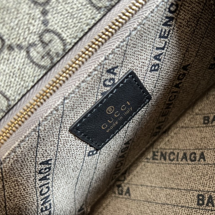 Handbag Gucci 681697 size 22.5*14.5*10cm