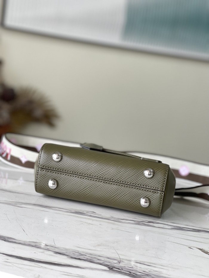 Handbag Louis Vuitton M58931 Cluny size：20 x 16 x 7.5