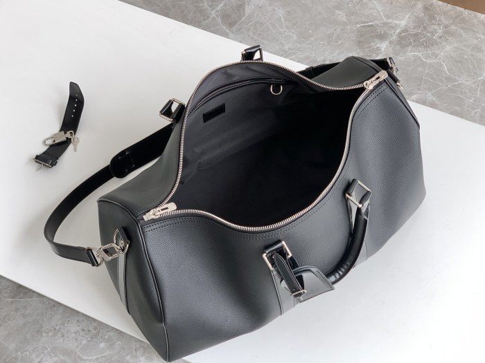 Handbag Louis Vuitton M33400 size 50.0x 29.0x 23.0 cm