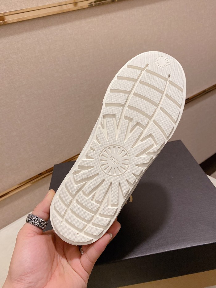 UGG Sneaker 52