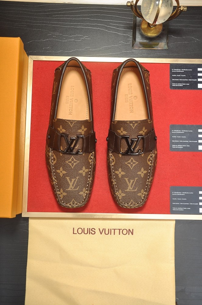 Louis Vuitton Leather Boots 32
