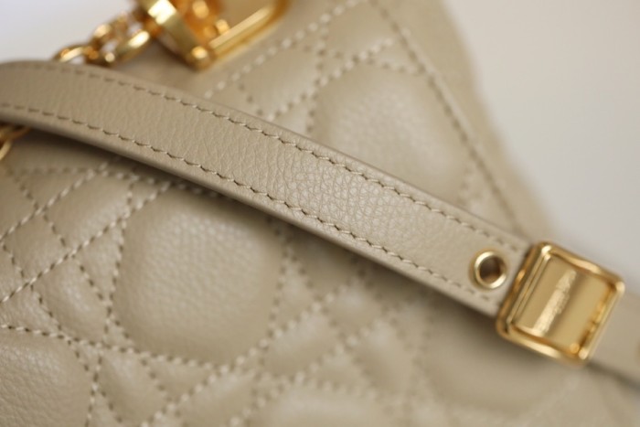 Handbag Dior size 20x12x7 cm