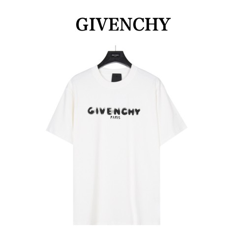 Clothes Givenchy 111
