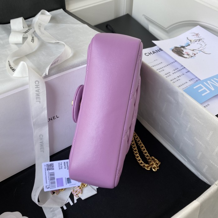 Handbag Chanel AS1792 size 19 cm