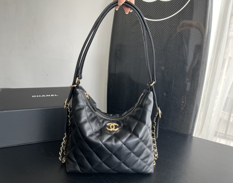 Handbag Chanel size 30cmx37cmx8 cm