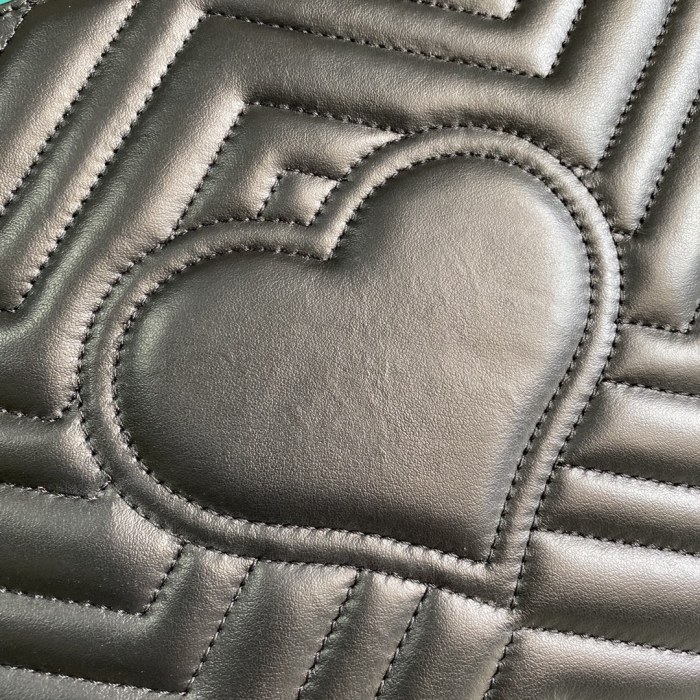 Handbag Gucci 476440 size 30*20*1 cm