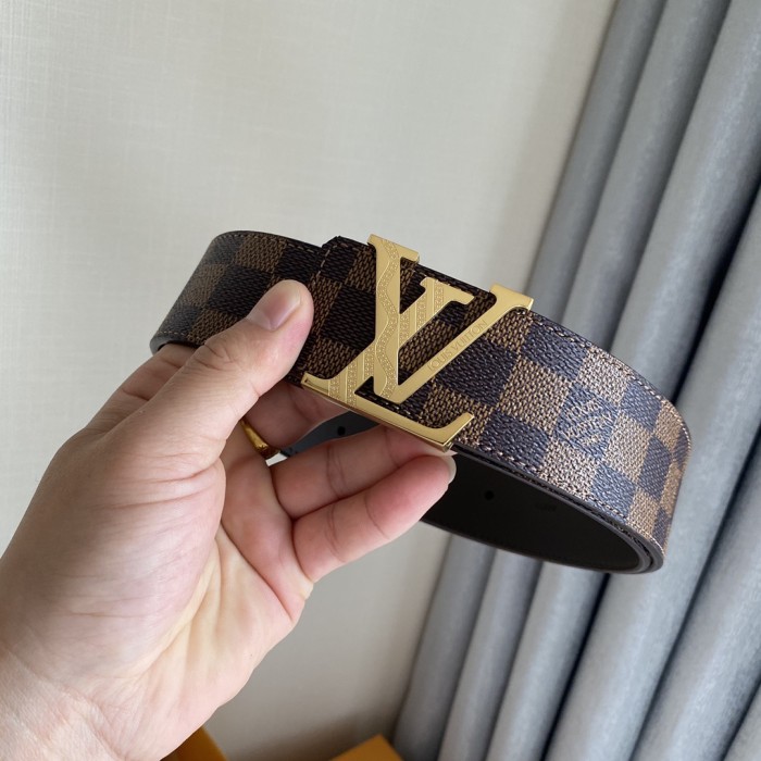 Louis Vuitton Belt 13 (width 4cm)