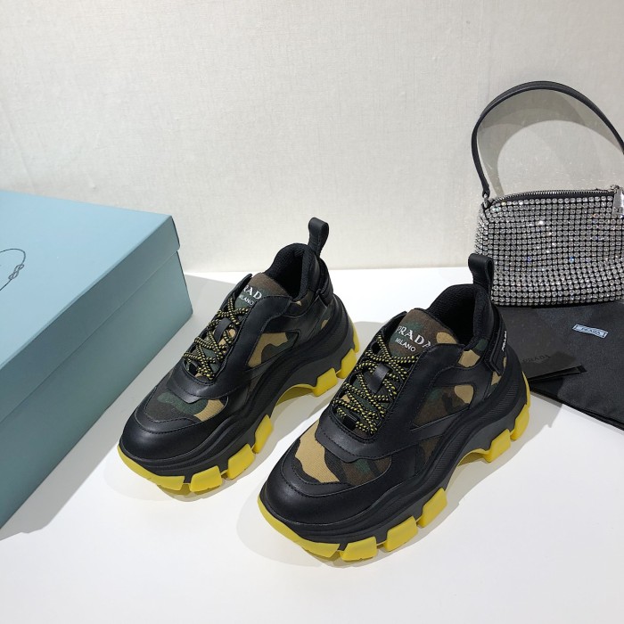 Prada Low Top sneaker 56