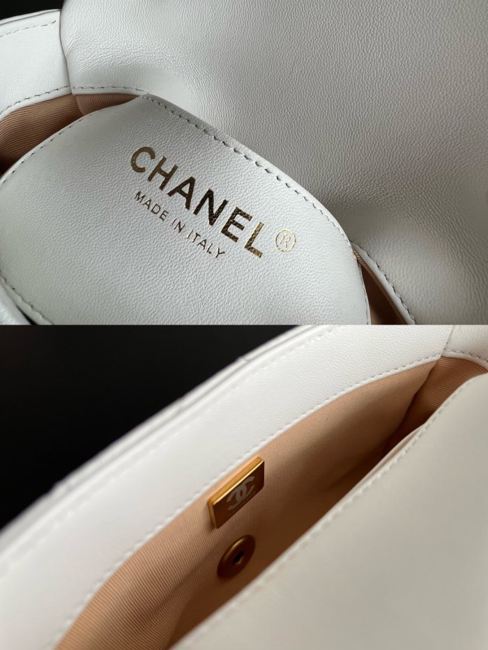 Handbag Chanel size 17 cm