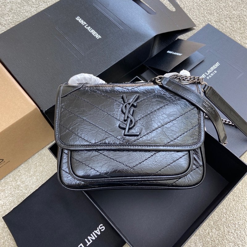 Handbags SAINT LAURENT 533037 size 22×16.5×12 cm
