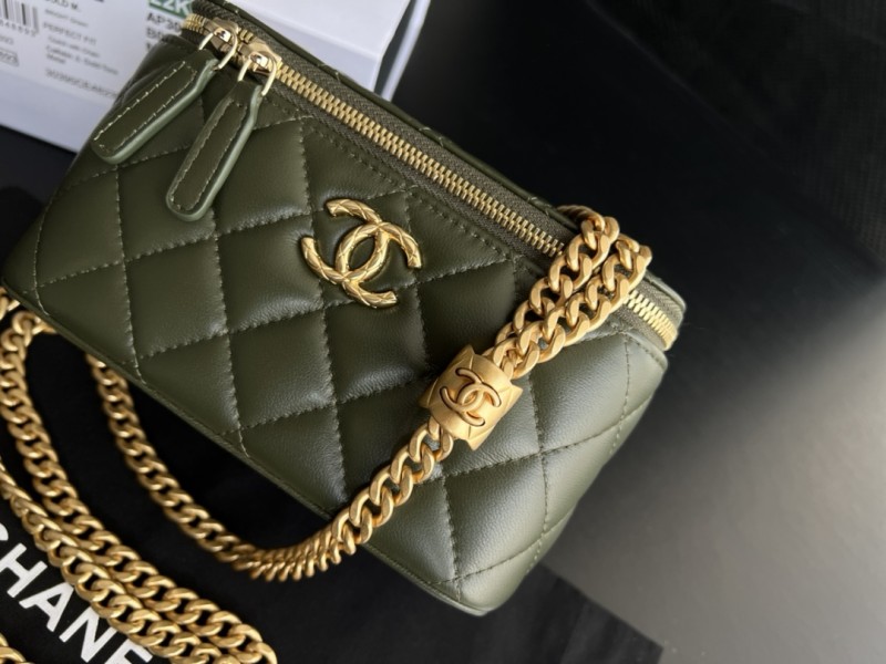 Handbag Chanel AP3044 size 17cmx9.5cmx8 cm