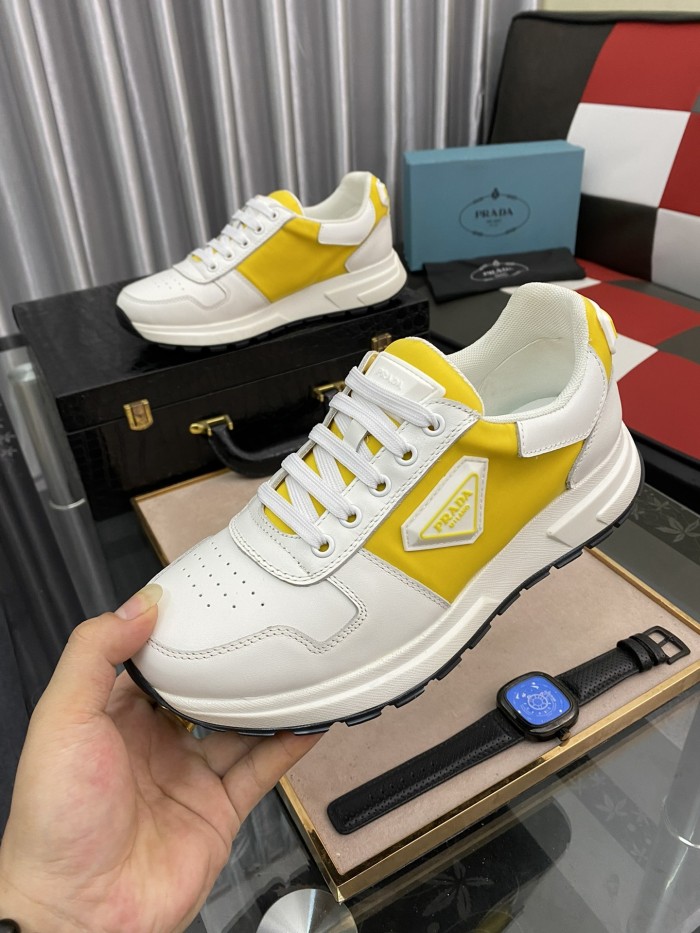 Prada Low Top sneaker 9