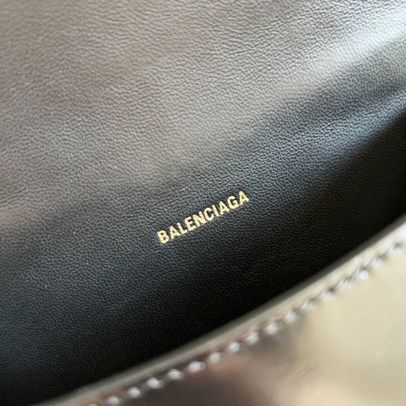 Handbag Gucci 5928331 size 19*13*8 cm