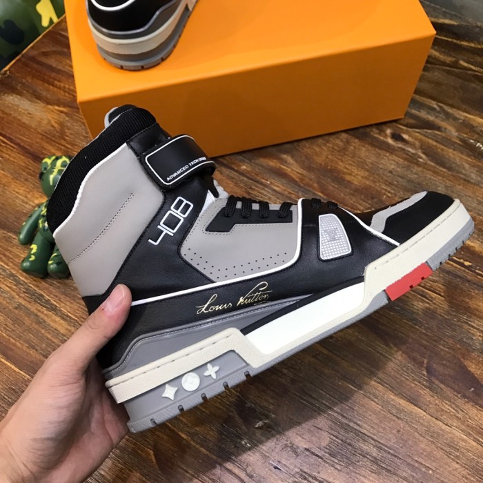 Louis Vuitton Trainer Sneakers 25
