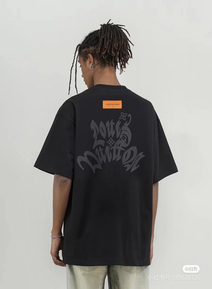 Clothes Louis Vuitton 393