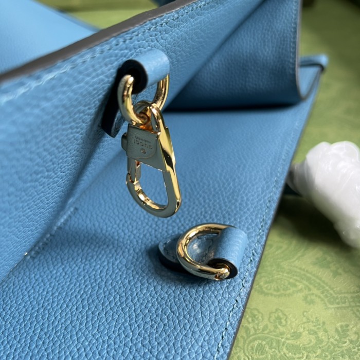 Handbag Gucci 674850 size 36.5*38.5*15 cm