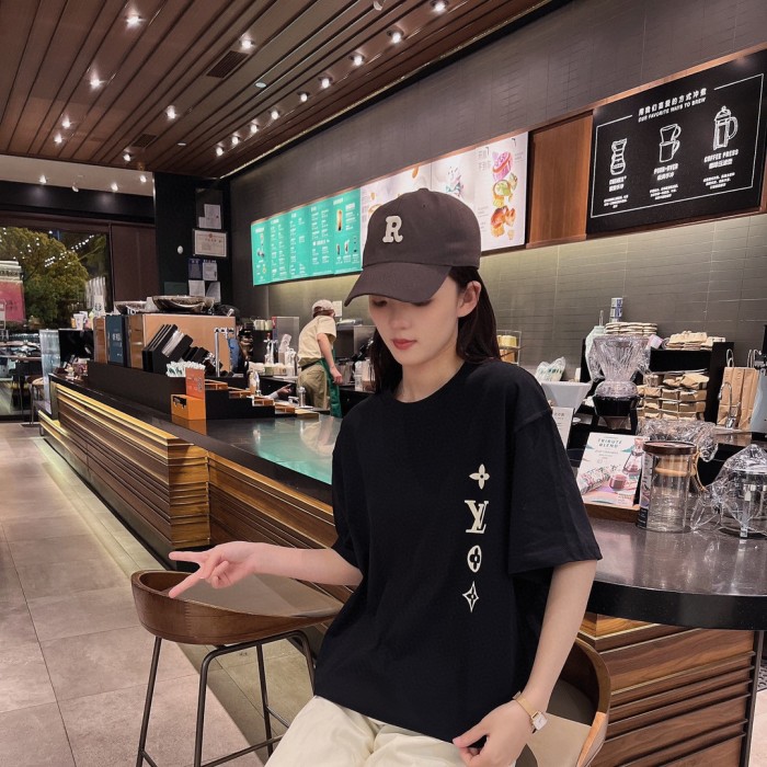 Clothes Louis Vuitton 441