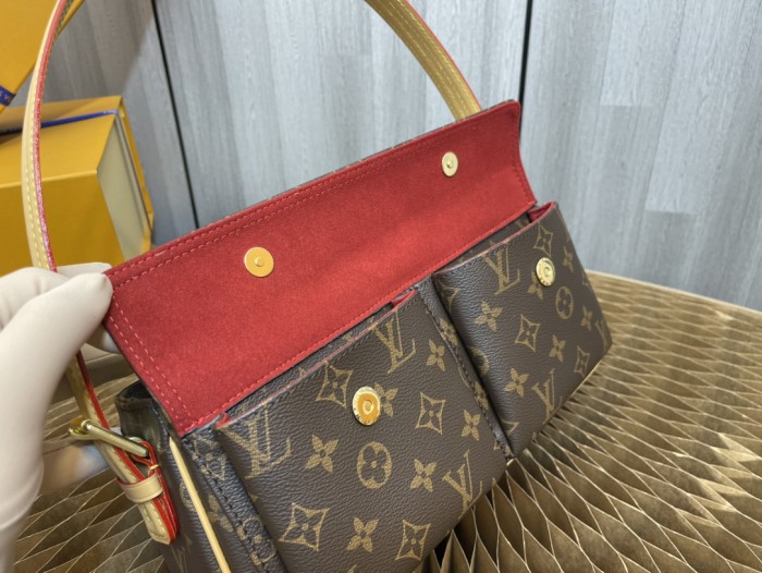 Handbag Louis Vuitton M51164 size 30x11x13 cm