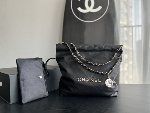 Handbag Chanel size 35cmx37cmx7 cm