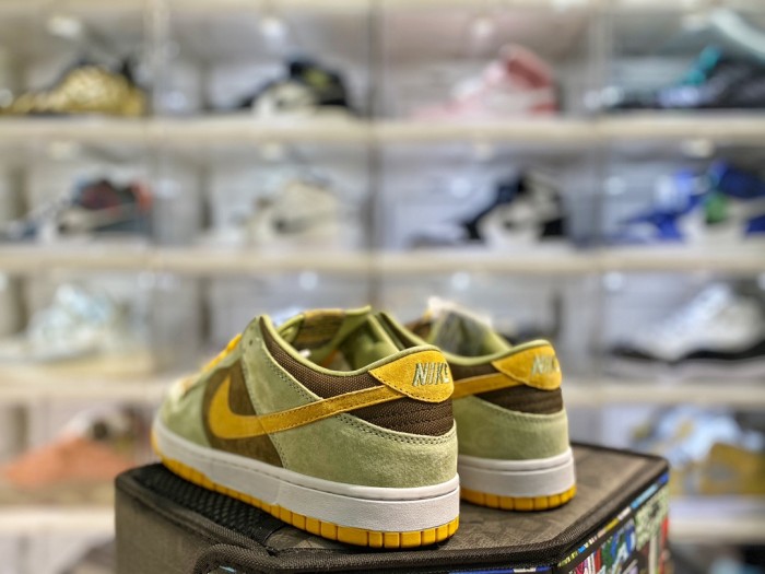Nike Dunk Low Dusty Olive