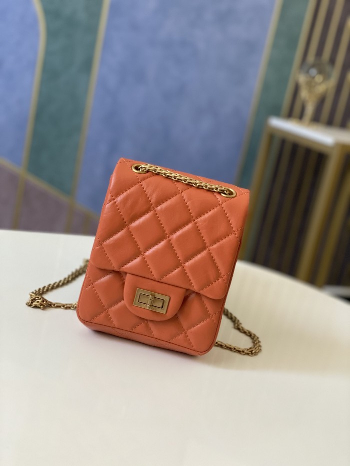 Handbag Chanel AS1326 size 17 13.5 5.5 cm