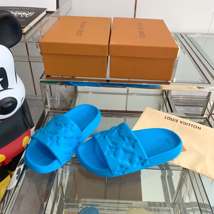 Louis Vuitton shoes WOMEN 2