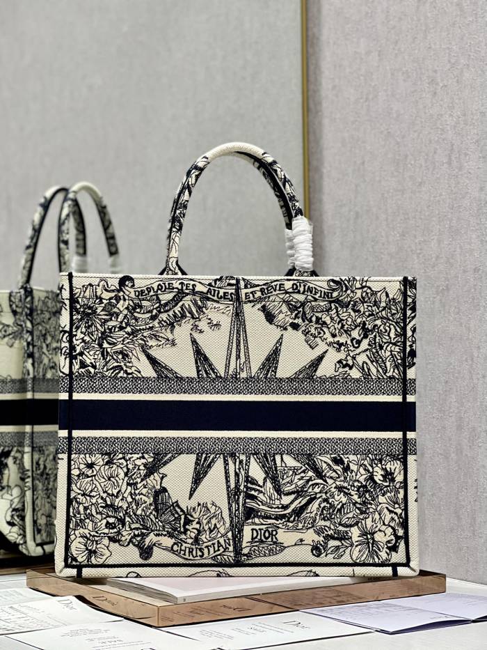 Handbag Dior 8001 size 41*32 cm