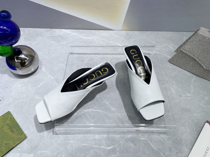 Gucci Women's mid-heel open-toe pump WOMEN 3