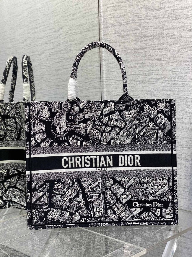 Handbag Dior size 42*18*35 cm