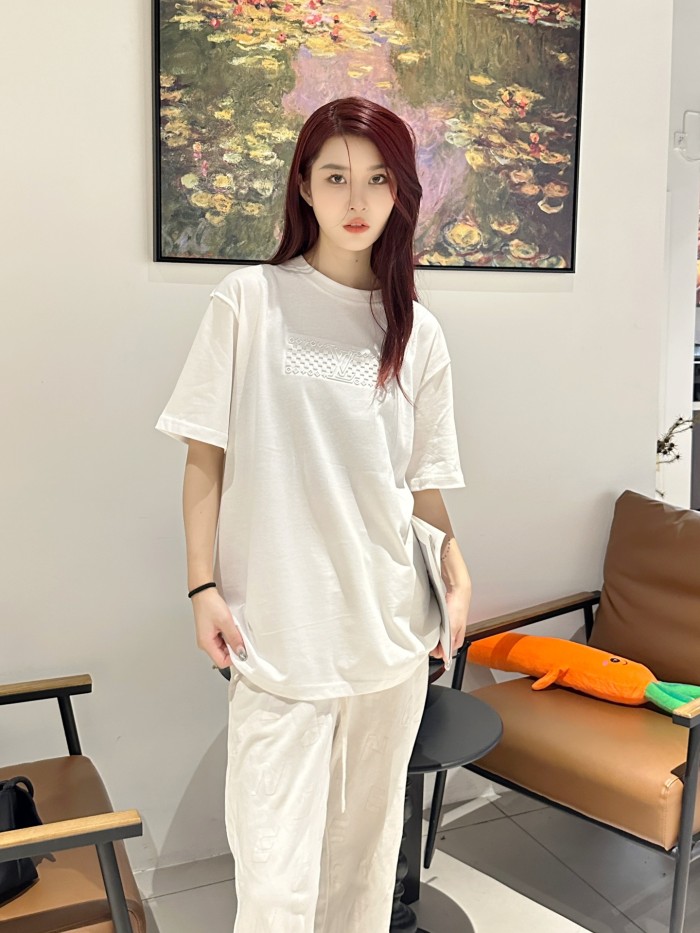 Clothes Louis Vuitton 421