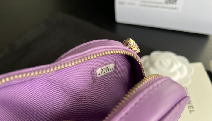 Handbag Chanel size 13cmx12cmx5 cm