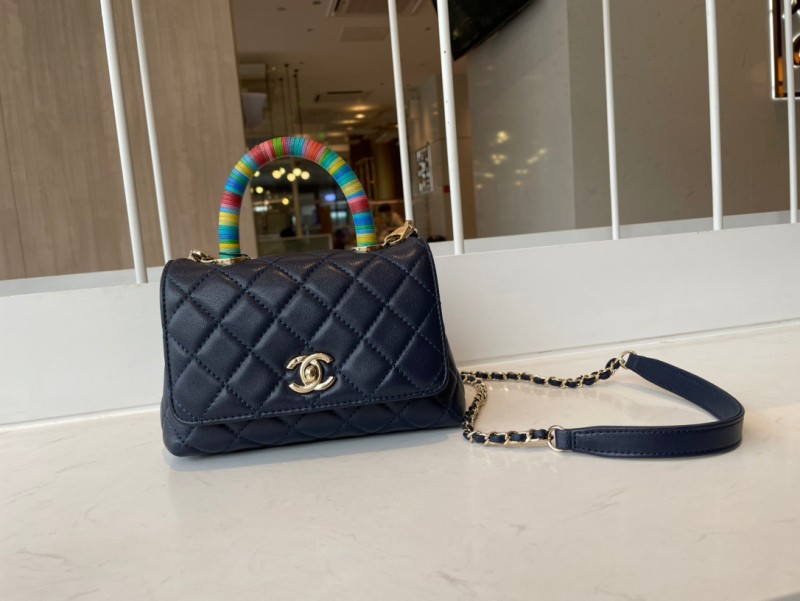 Handbag Chanel AS2215