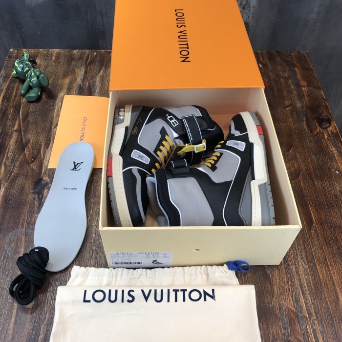Louis Vuitton Trainer Sneakers 16