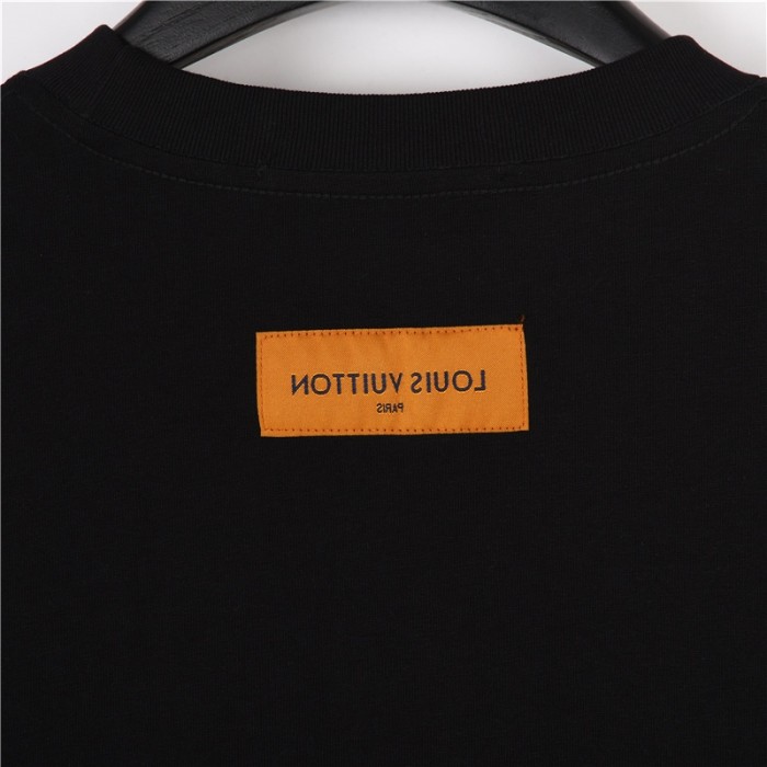 Clothes Louis Vuitton 230