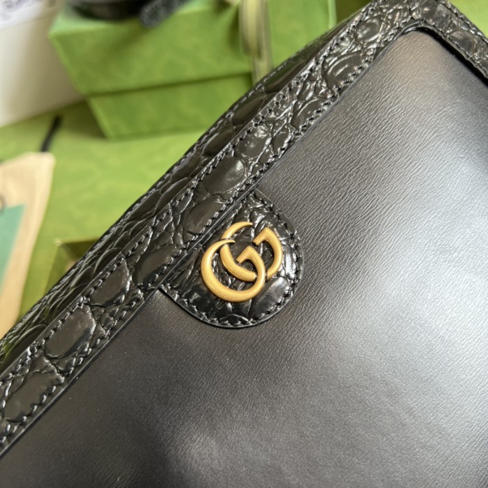 Handbag Gucci 710861 size 23.5x 16x 4.5 cm