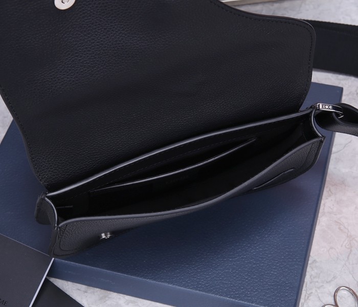 Handbag Dior 1ADPO095 size 24*17.5*3 cm