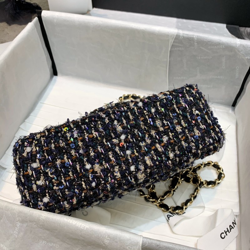 Handbag Chanel A69900 size 20 cm