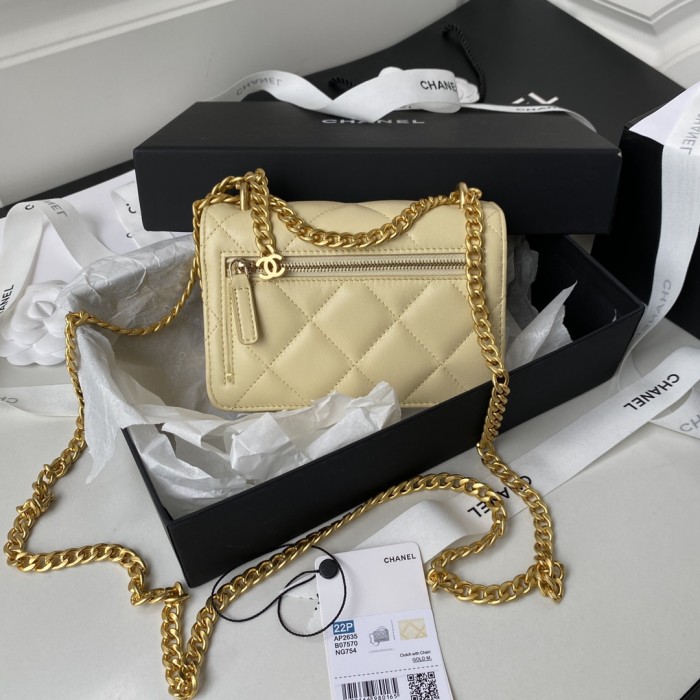 Handbag Chanel AP2635 size 11x15.5x4.5 cm