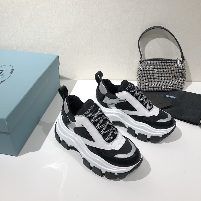 Prada Low Top sneaker 53