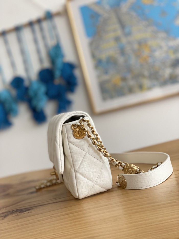 Handbag Chanel 3369 size 21X14.5X6 cm