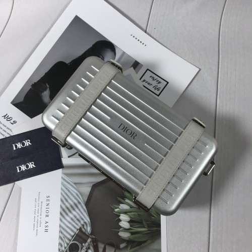 Handbag Dior size 13*20*6.5 CM