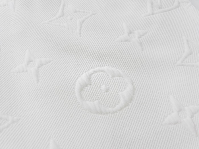 Clothes Louis Vuitton 222