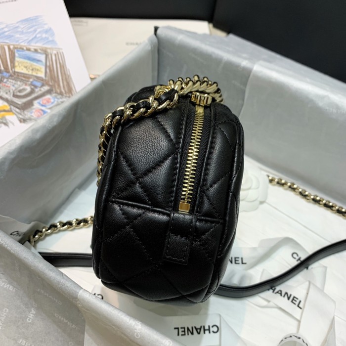 Handbag Chanel AS1511 size 20 15 7 cm