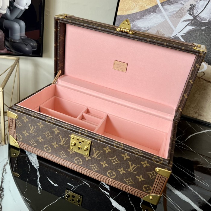 Handbag Louis Vuitton M20209 size 38.0 x 16.0 x 19.0 cm