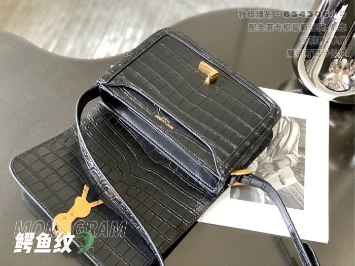 Handbags SAINT LAURENT 634306 size 19x13x5 cm