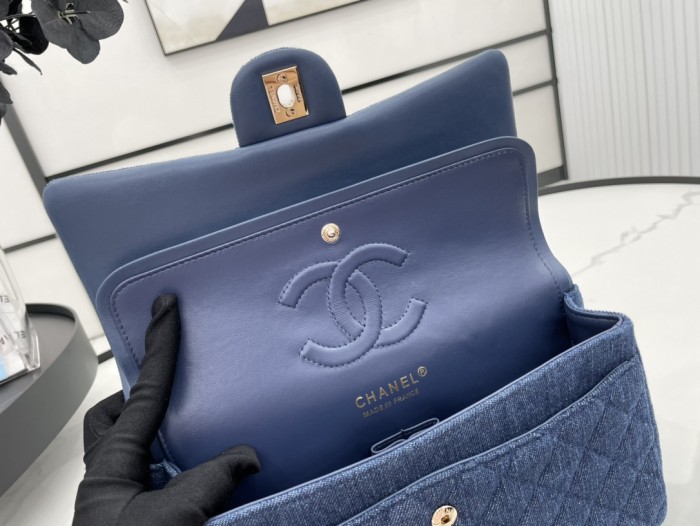 Handbag Chanel size 25 cm