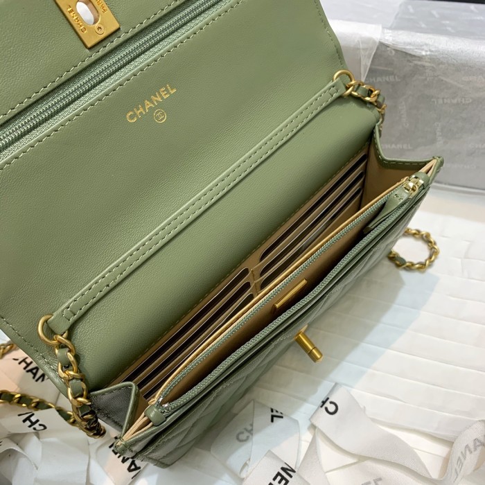 Handbag Chanel 81133 size 19 cm