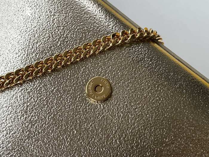 Handbags SAINT LAURENT 326078 size 24x14.5x5 cm