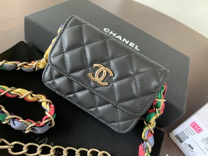 Handbag Chanel 2054 size 12cmx9 cm
