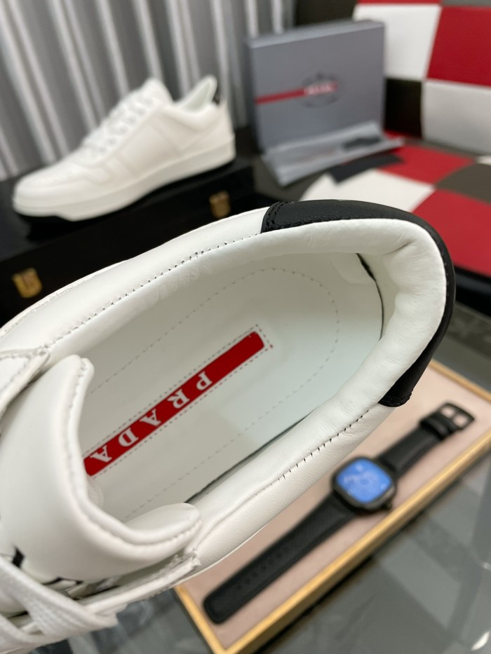 Prada Low Top sneaker 5